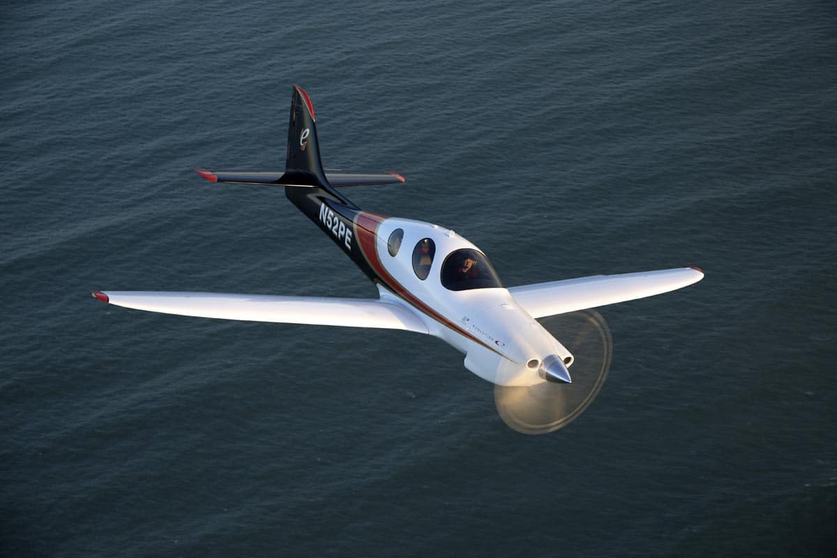 Cetus x. Cetus Evolution самолёт. Самолёт Evolution Lancair IV. Lancair 2021 Evolution. Самолет Cetus 200.